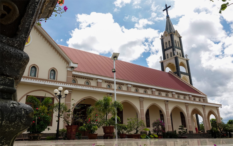 Son-da-Nha-tho-Le-Bao-Tinh-01.jpg